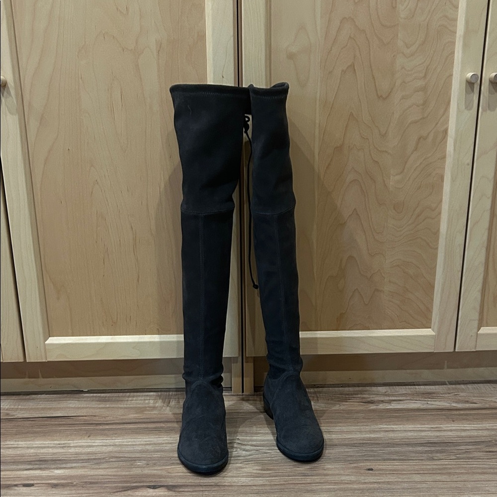 Stuart Weitzman Lowland Stretch Suede Boots – Black / dark Gray – Size US 4